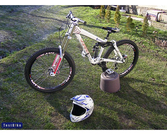 UMF Freddy 1 Disc 2009, Freddys képe DH/FR össztelós váz
